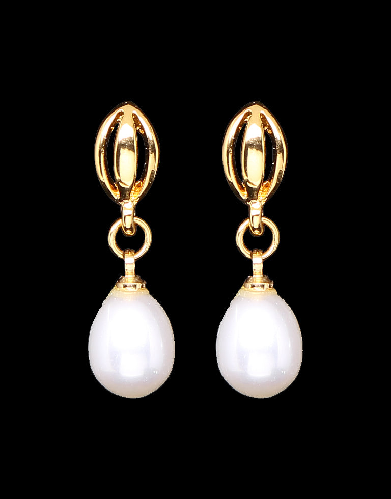 Beautiful Freshwater Pearl Fancy Stud Earrings