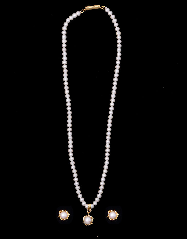 Beaded Round White Freshwater Pearl Set