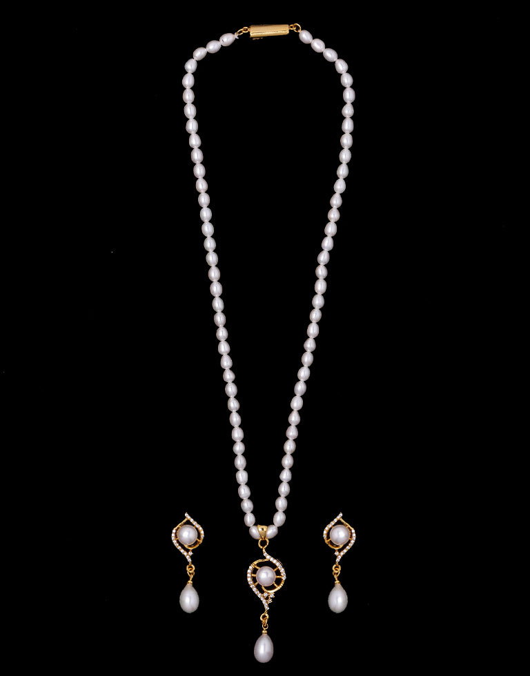 Oval Beaded Pearl Set with Stone Studded Charms And Drop Dangled Pearls