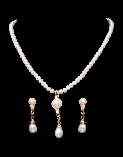White Round Freshwater Pearl Set with Drop Dangled Pearls