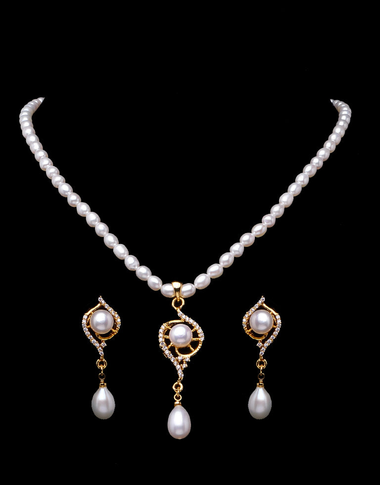 Oval Beaded Pearl Set with Stone Studded Charms And Drop Dangled Pearls