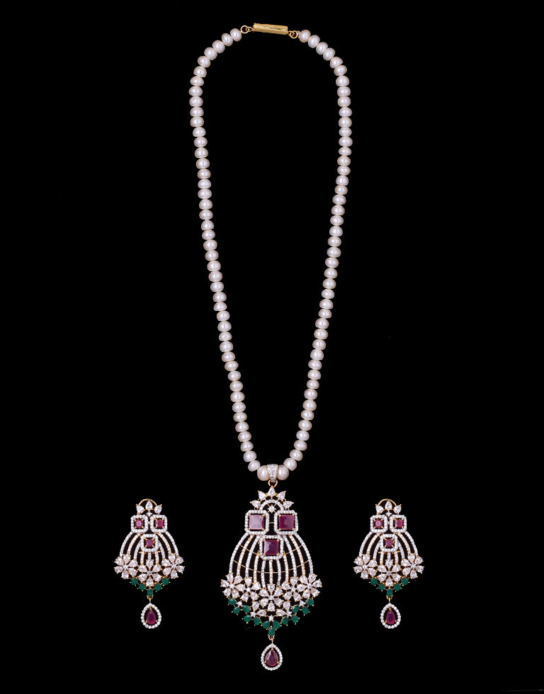 White Cultured Pearl Set with Unique Flower Pendant