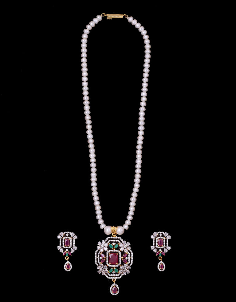 White Freshwater Pearl Set with Octavia Pendant