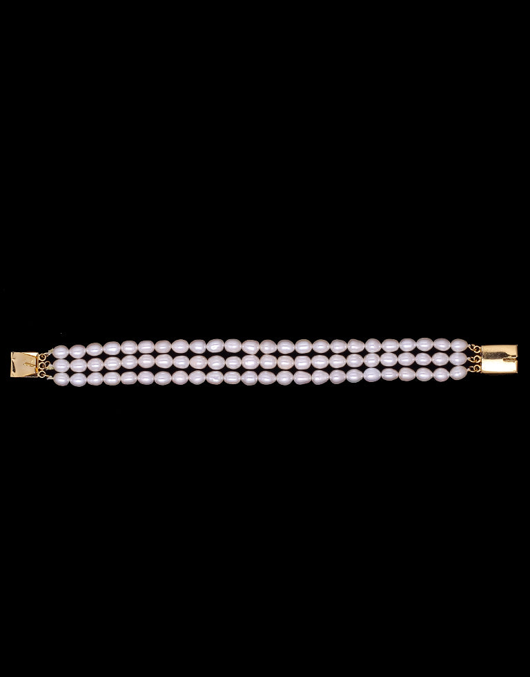 Refined White Freshwater Oval Shape Pearl Bracelet