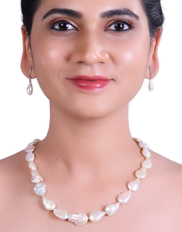 The Queenly White Baroque Freshwater Pearl Necklace Set