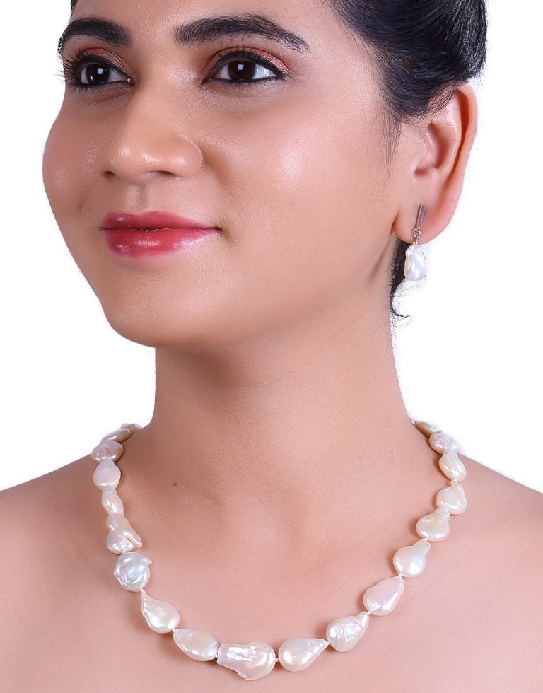 The Queenly White Baroque Freshwater Pearl Necklace Set