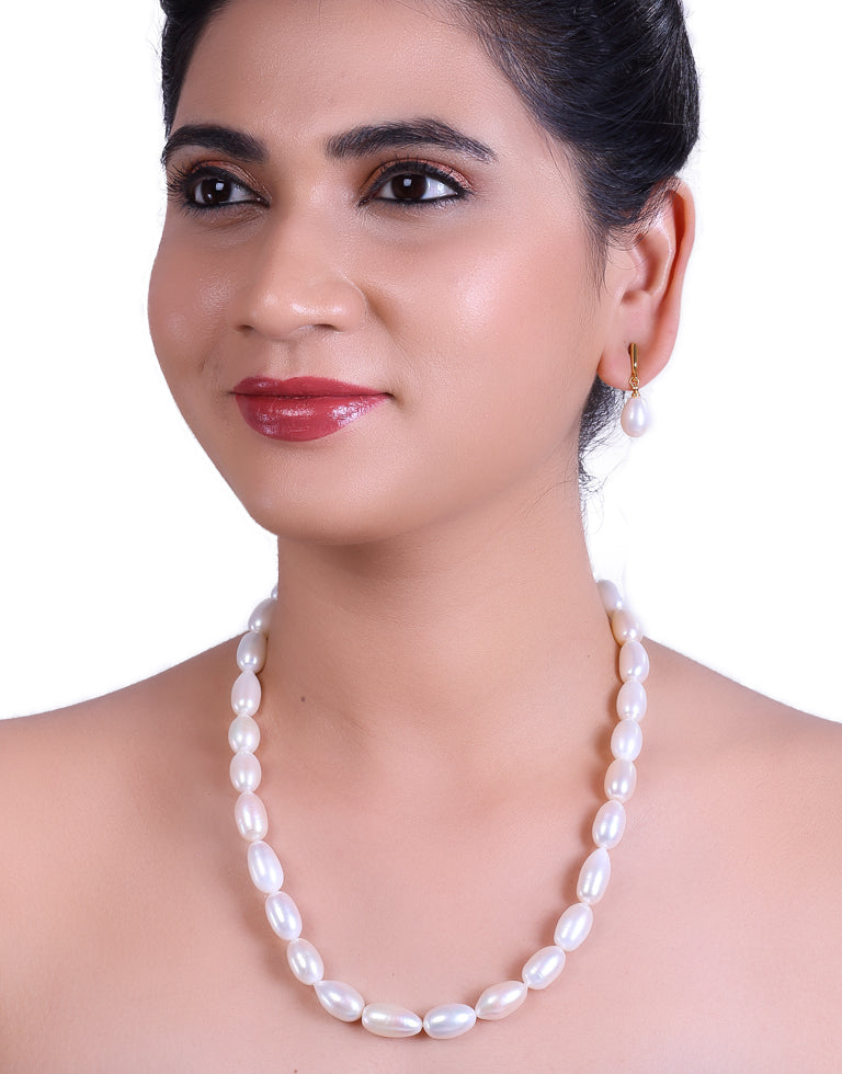 Elegant White Freshwater Oval Shape Pearl Necklace