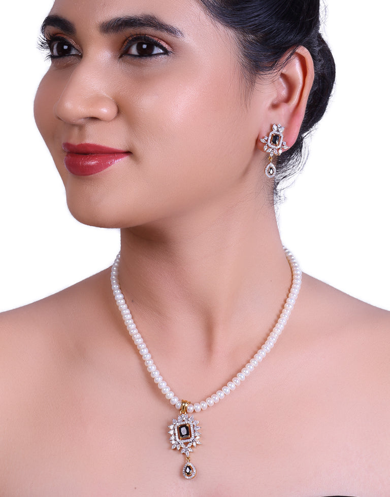 Slaty and White Freshwater Pearl Set