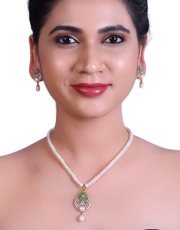 Freshwater cultured pearl clearance necklace