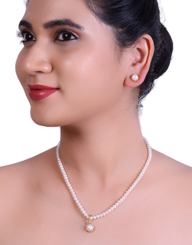 Beaded Round White Freshwater Pearl Set