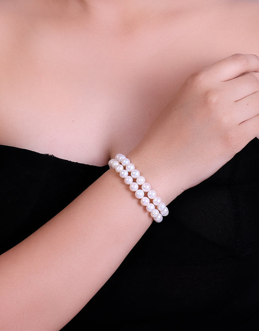 Elegant White Freshwater Pearl Bracelet