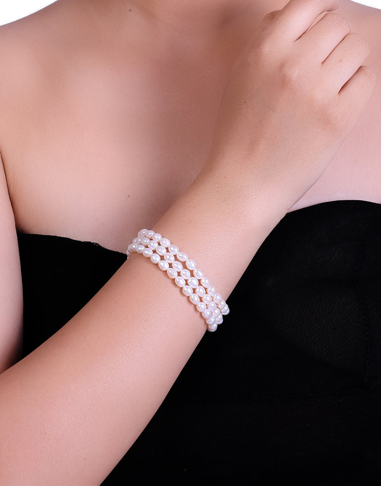 Refined White Freshwater Oval Shape Pearl Bracelet