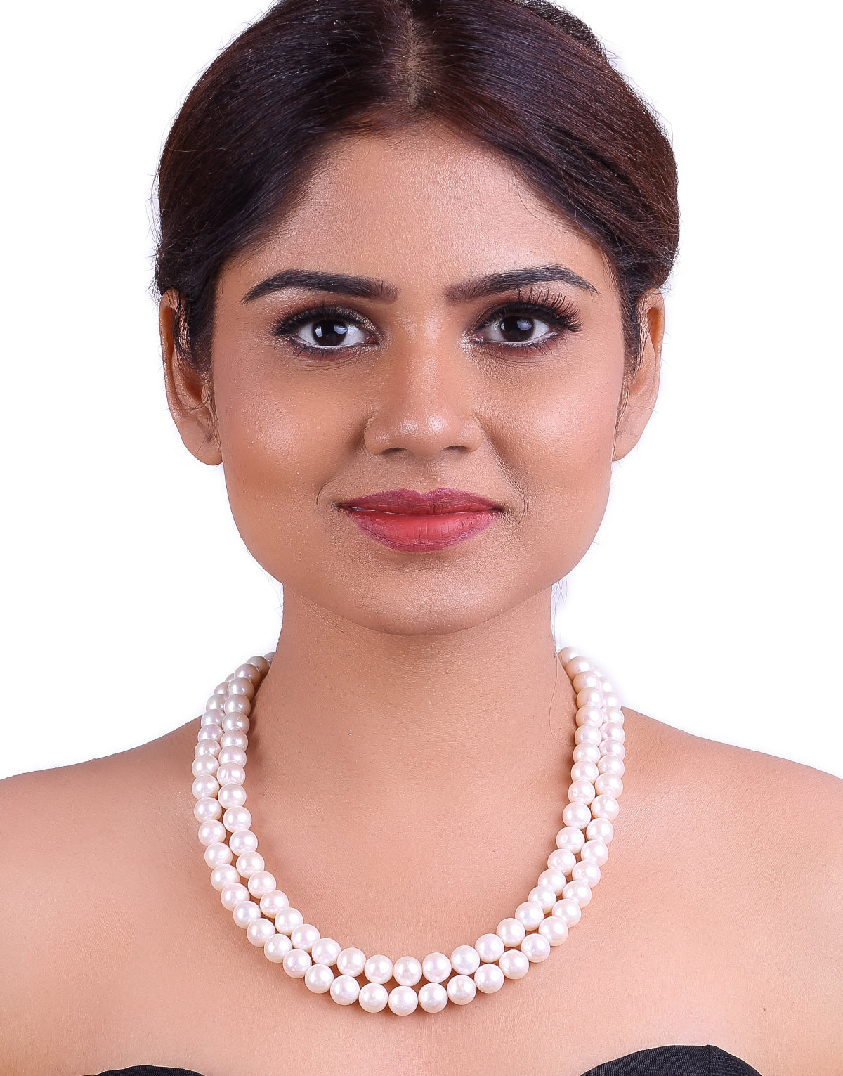 The lucent beauty- white freshwater pearl necklace