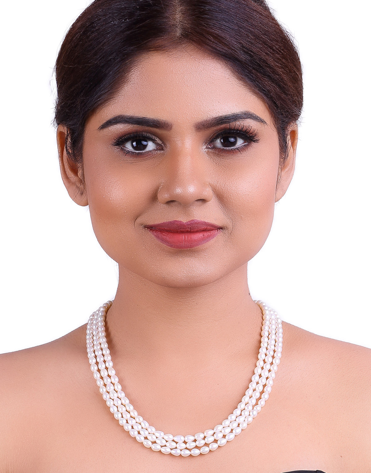 Lustrous White Freshwater Oval Shape Pearl Necklace