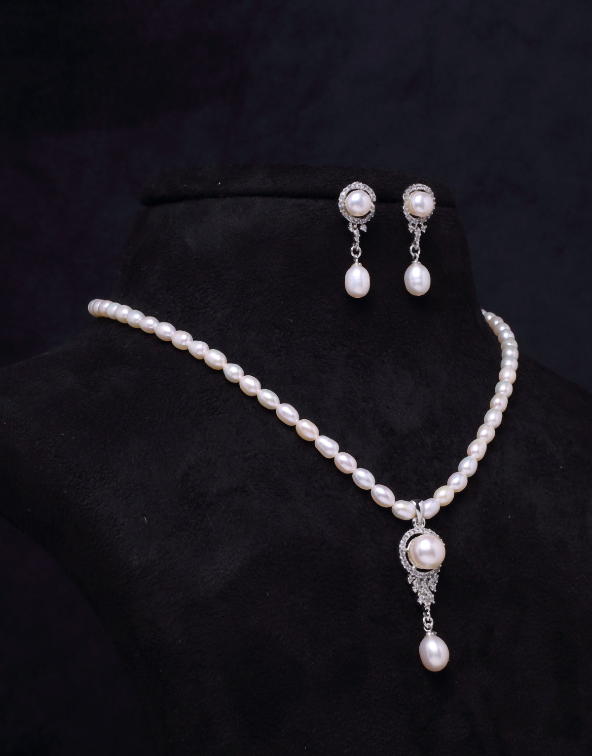 Freshwater Pearl Surrounded In Cz Stones, Beaded Pearls Necklace Set