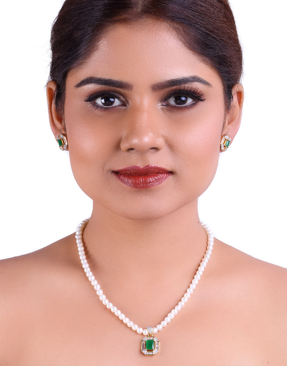 White Round Beaded Pearl Necklace With Emerald Set Pendant  (Cz-Semi Precious Stone)