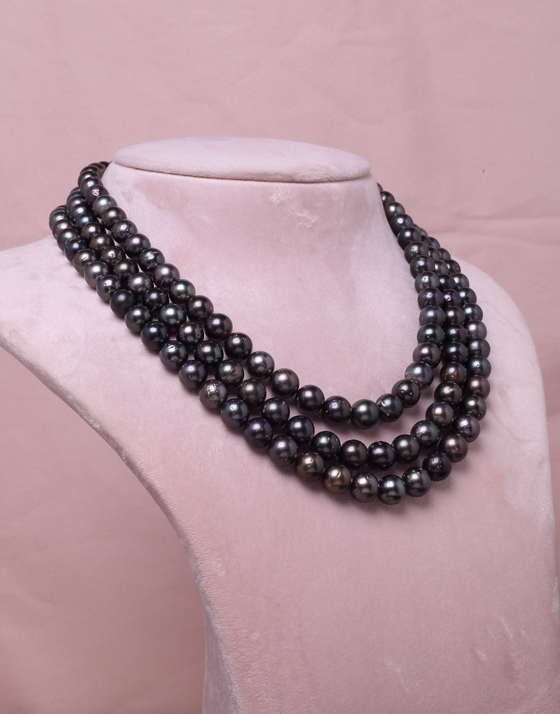 Diamond Star clasp on Cultured Saltwater Pearl necklace